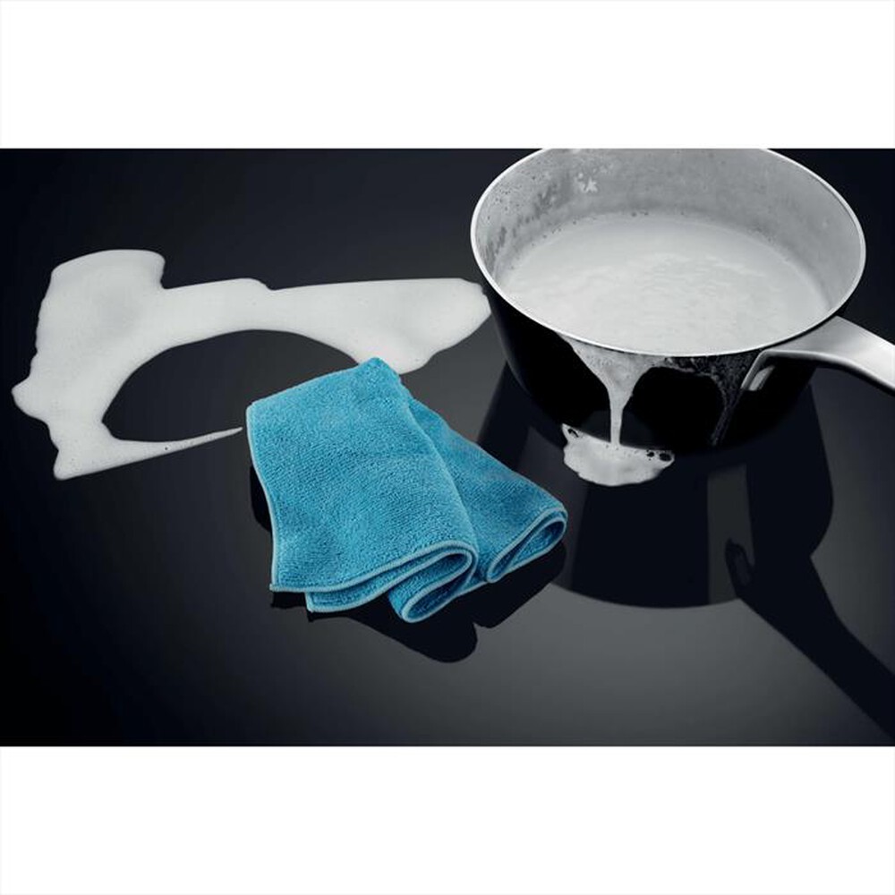 Immagine del prodotto ELECTROLUX - Piano cottura induzione EIS82449C 78 cm-Nero