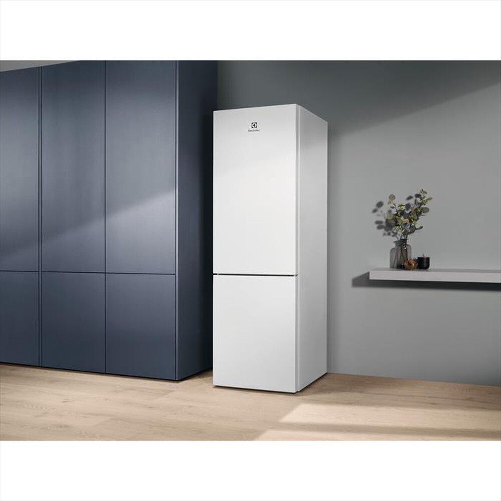 Immagine del prodotto ELECTROLUX - Frigorifero combinato LNT5ME32W1 Classe E 330 lt-Bianco
