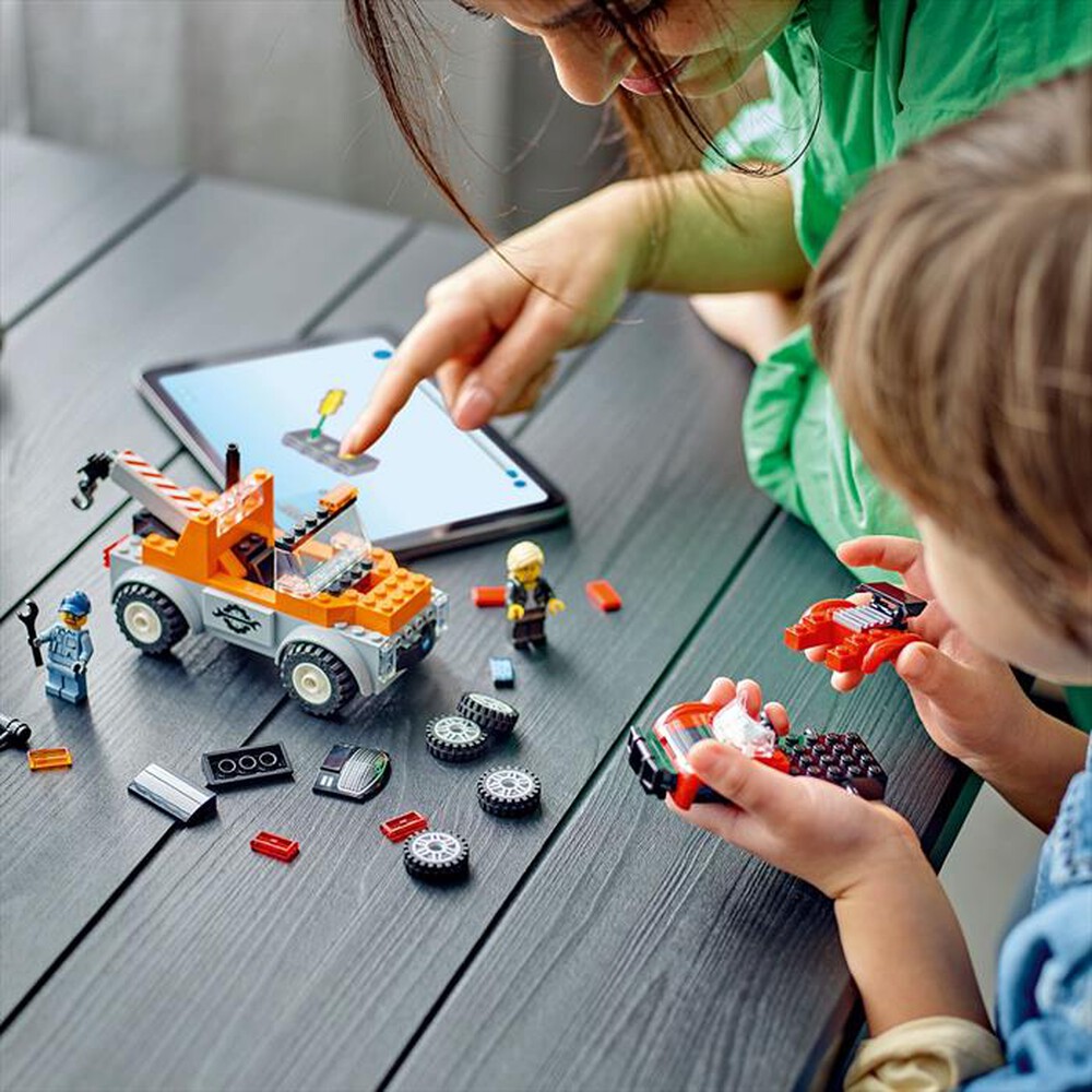 Immagine del prodotto LEGO - CITY Autogrù e officina auto sportive 60435