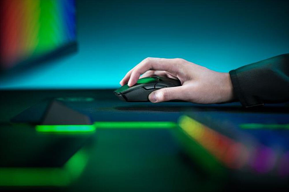 "RAZER - Viper Ultimate"