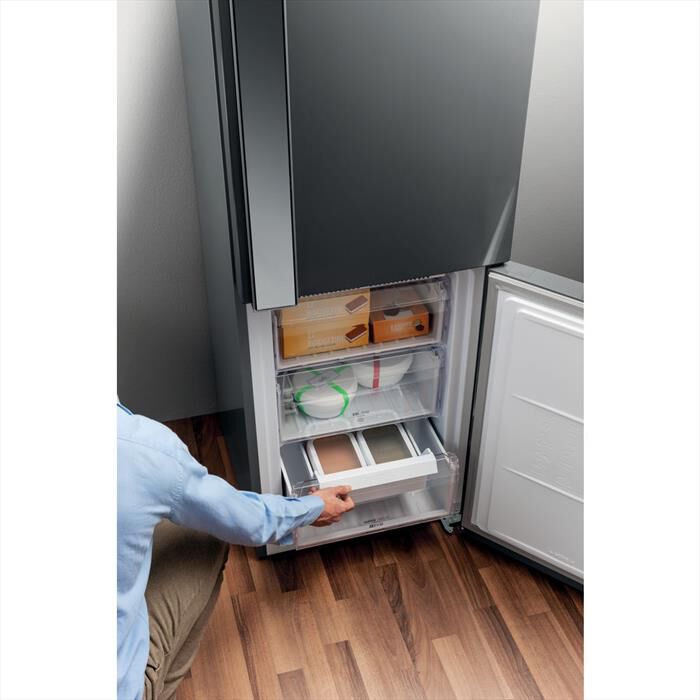 HOTPOINT ARISTON - Frigorifero combinato XH9 T3Z XOJZH/1 Classe D | Euronics