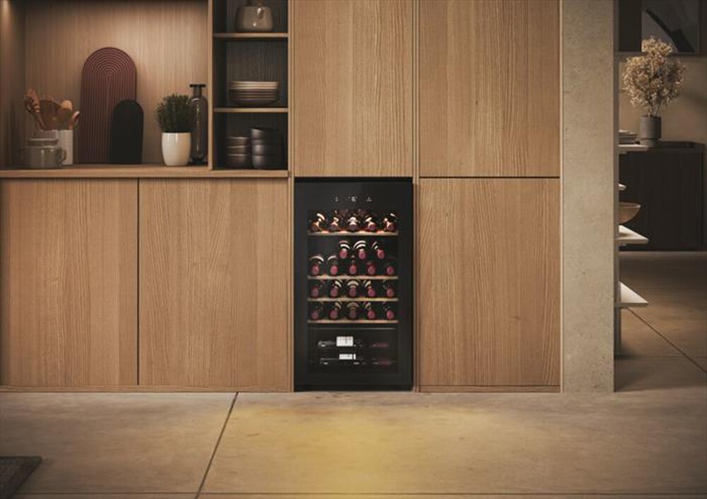 "HAIER - Cantinetta HWS34GGH1 Classe G 34 bottiglie-Nero"