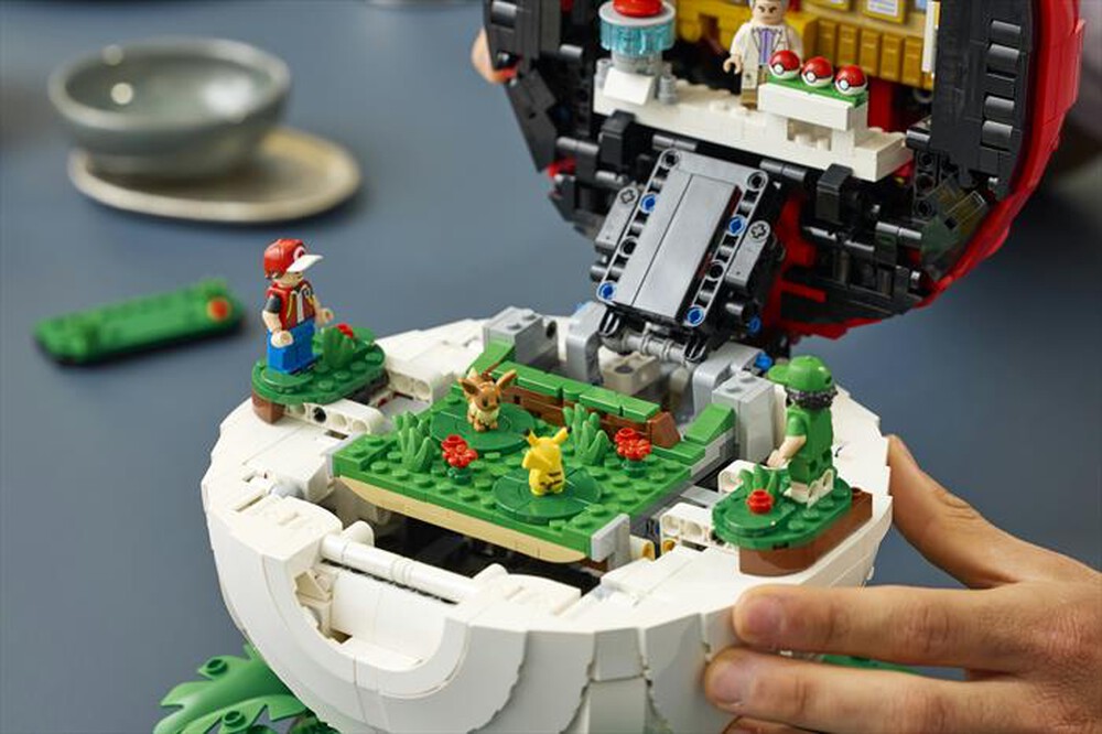 Immagine del prodotto LEGO - POKEMON Momenti Allenatore iconici Pok&eacute; Ball-72154