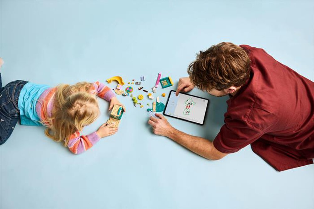 Immagine del prodotto LEGO - BLUEY Al parco giochi di BLUEY e Chloe 11201