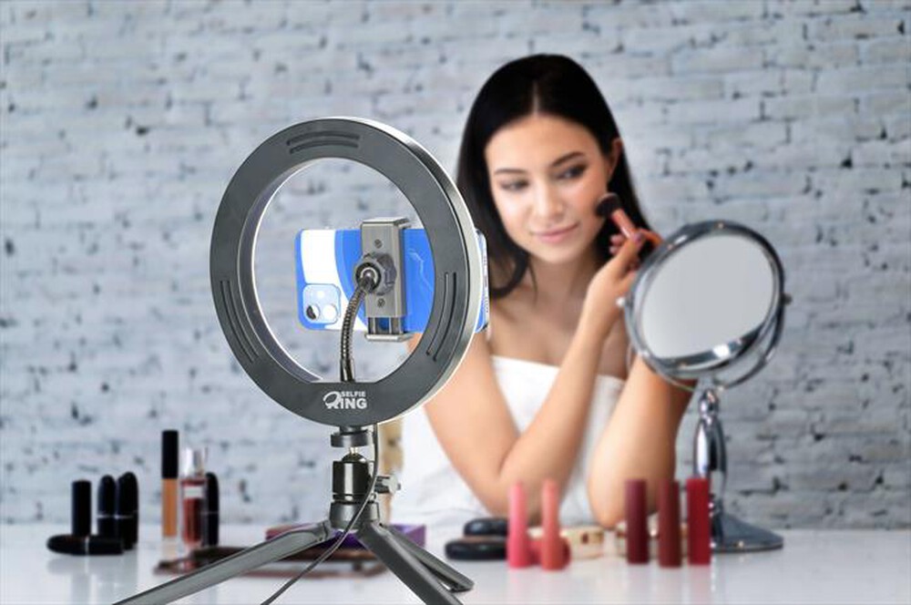 Immagine del prodotto CELLULARLINE - SELFIERINGK Treppiede con anello led per selfie-Nero