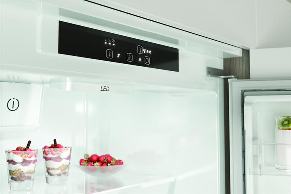 "INDESIT - Frigorifero incasso IND 401 Classe F"