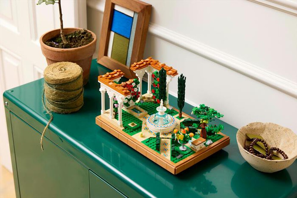Immagine del prodotto LEGO - ICONS Il giardino della fontana 10359