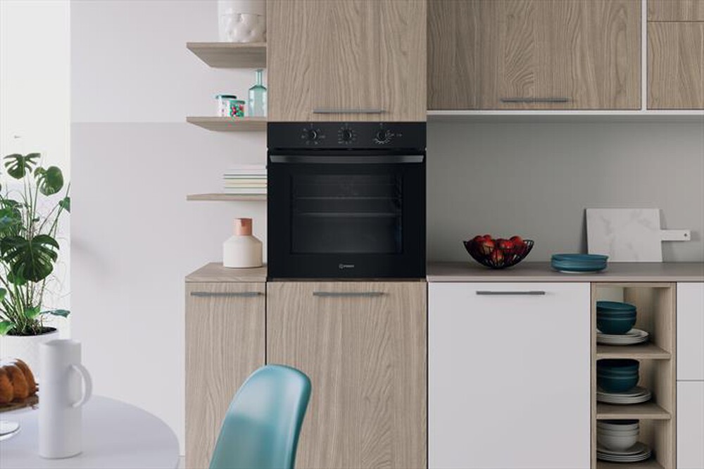 Immagine del prodotto INDESIT - Forno multifunzione IO 235H B Classe A 66lt