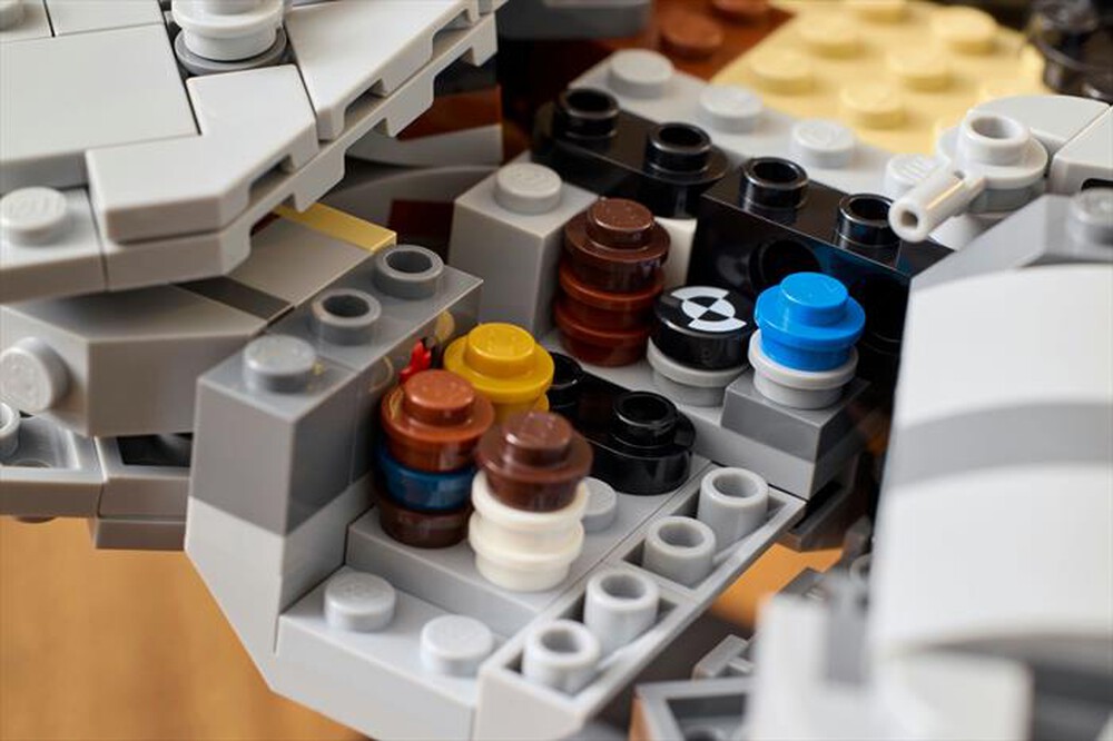 Immagine del prodotto LEGO - STAR WARS Millennium Falcon 75375