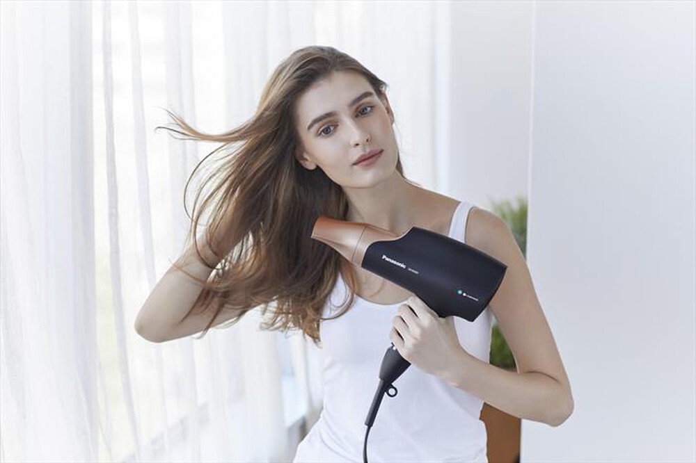 Immagine del prodotto PANASONIC - Asciugacapelli con tecnologia  Nanoe EH-NA65CN-NERO/ROSE GOLD