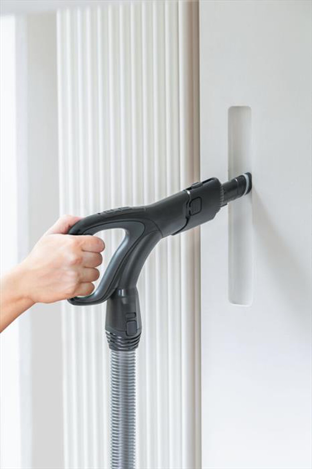 Immagine del prodotto HOOVER - Aspirapolvere a traino HP730ALG 011-Nero