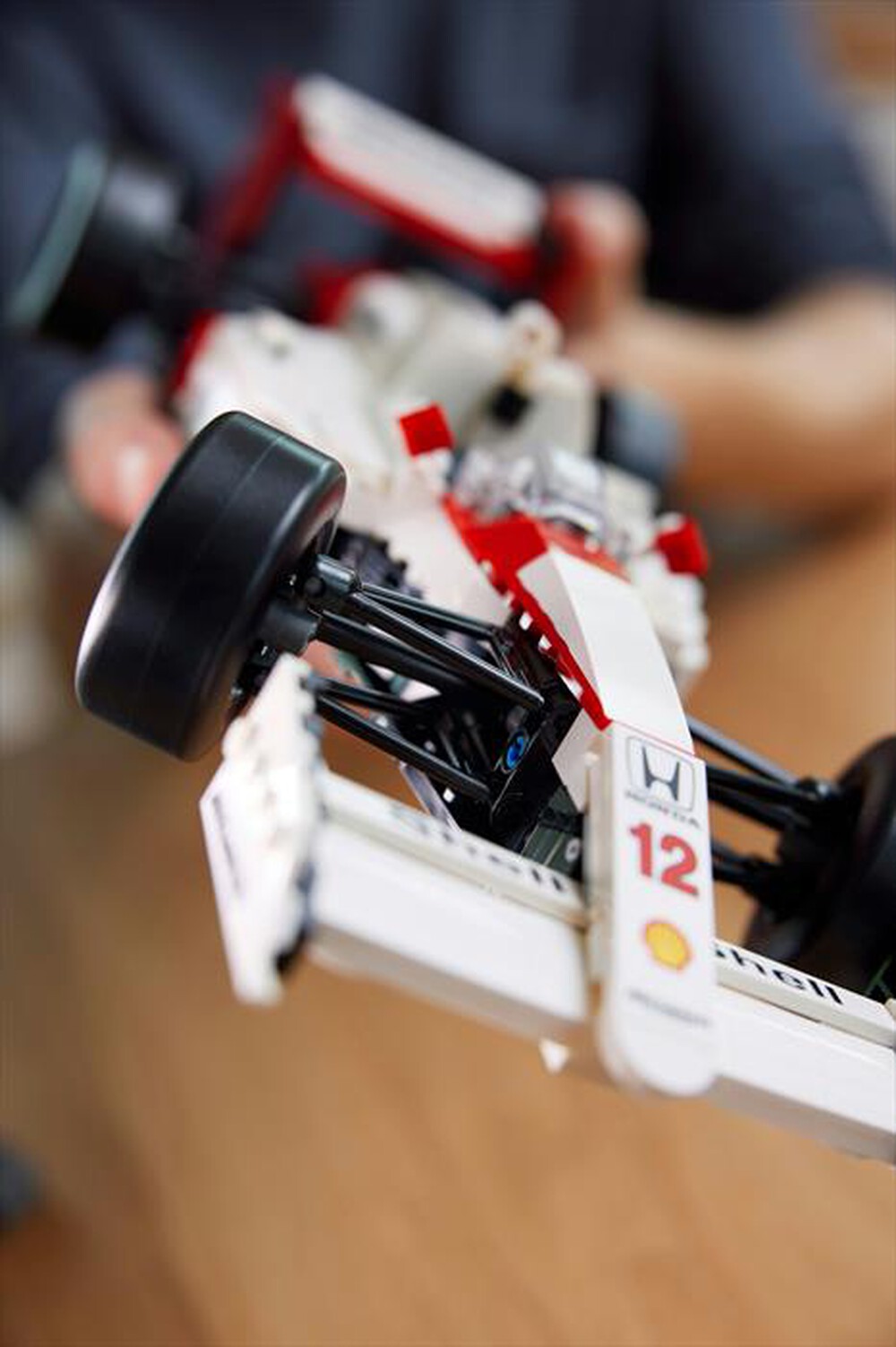 Immagine del prodotto LEGO - ICONS McLaren MP4/4 e Ayrton Senna 10330