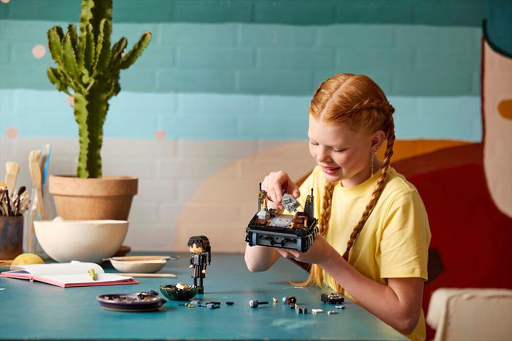 Immagine del prodotto LEGO - WEDNESDAY Personaggio di Mercoled&igrave; Addams 76780