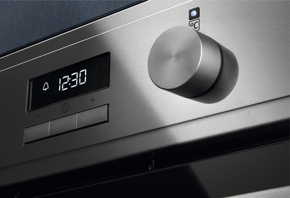 "ELECTROLUX - Forno incasso elettrico EOM3H04X Classe A+-Acciao inox antimpronta"