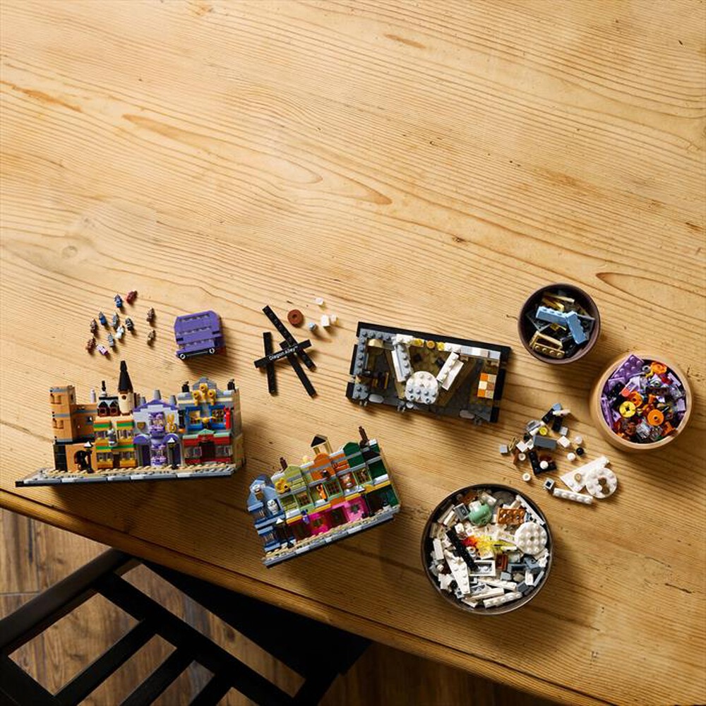 Immagine del prodotto LEGO - HARRY POTTER Negozi di magia di Diagon Alley 76444