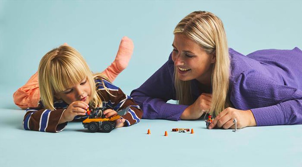 Immagine del prodotto LEGO - CITY GREAT VEHICLES Pala gommata gialla 60450