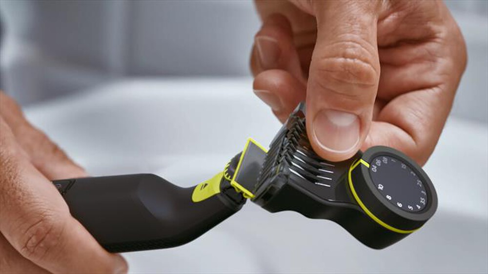 Immagine del prodotto PHILIPS - Regolabarba OneBlade PRO 360 QP6542/15-Nero