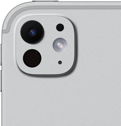 Un iPad Pro color argento, visto da dietro, sistema di fotocamere Pro con obiettivo a cinque elementi e flash True Tone adattivo
